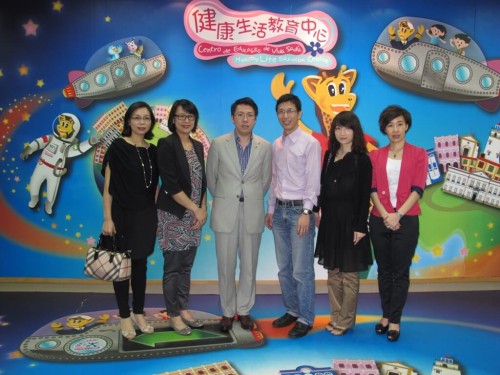 Responsável do Lions Clubs International District 303 - HK&Macao, China Zone XIII