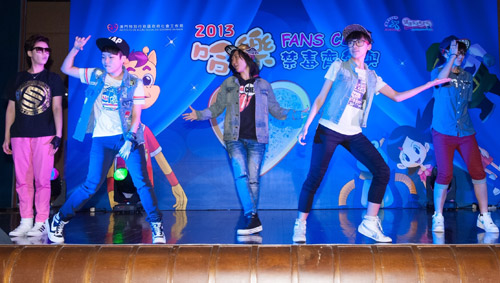 Dancing performance by Double M